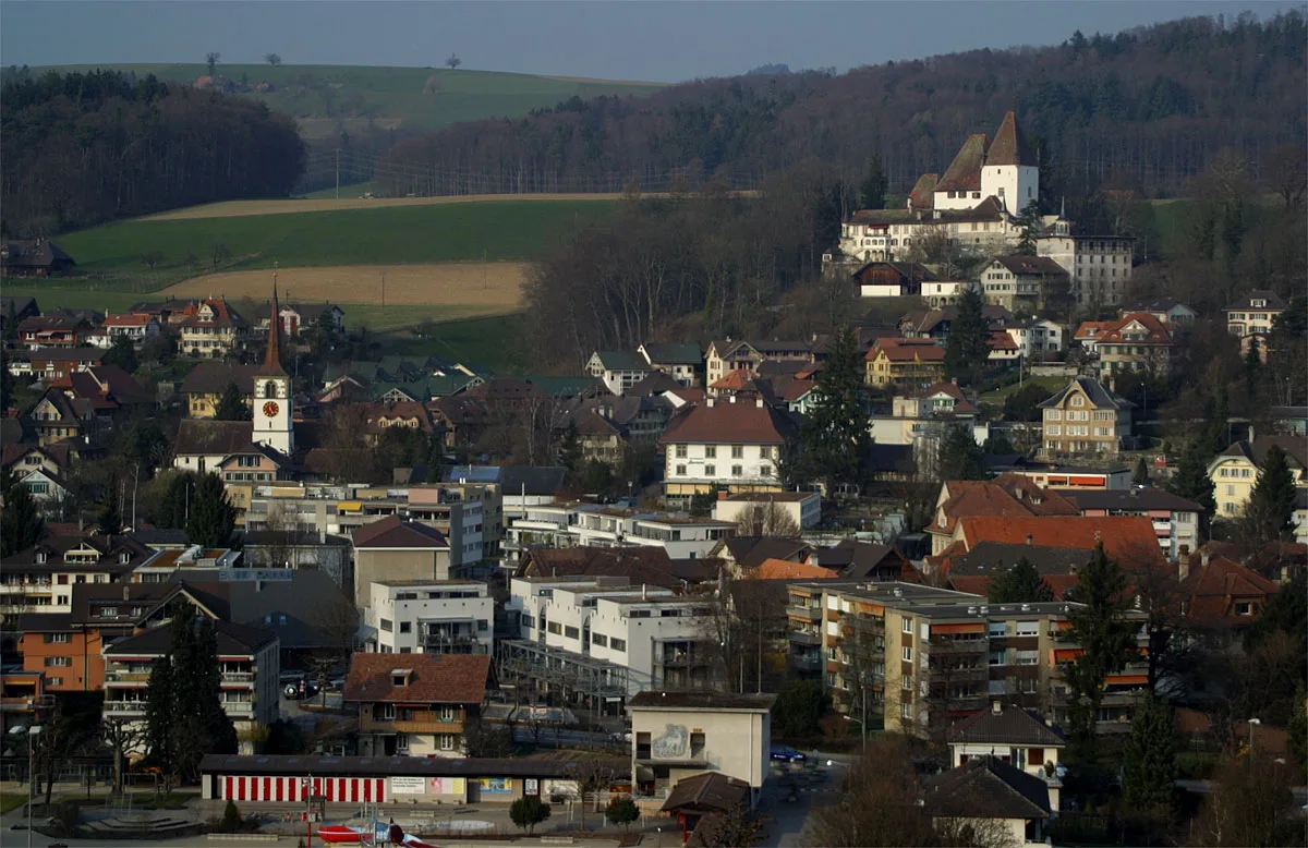 Photovoltaik-Anlage auf einem Haus in Worb